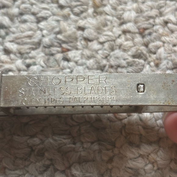 Foley Handheld Food Chopper - Picture 6 of 7